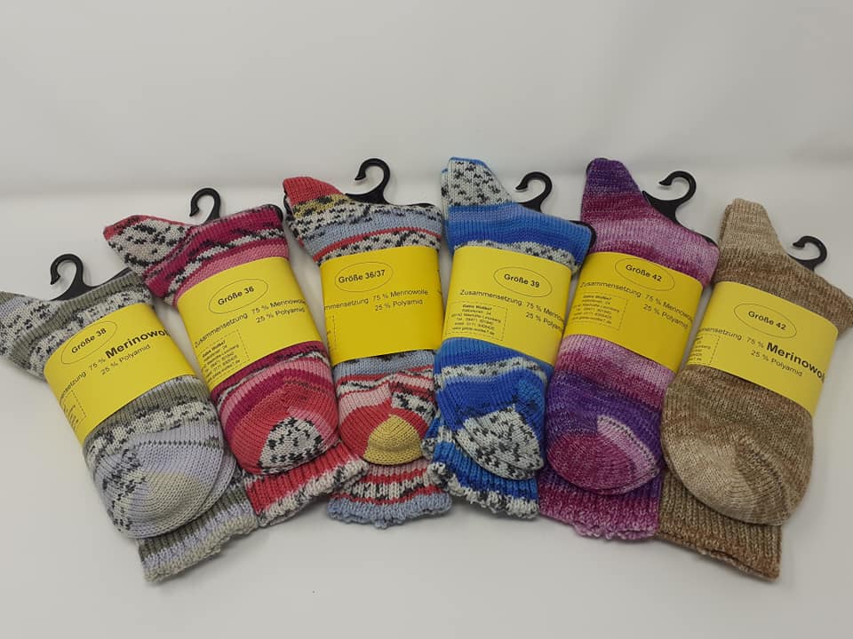 Maschinengestrickte Merino-Wollsocken Maschinengestrickte Merino-Wollsocken
