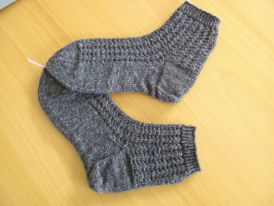 Handgestrickte Wollsocken